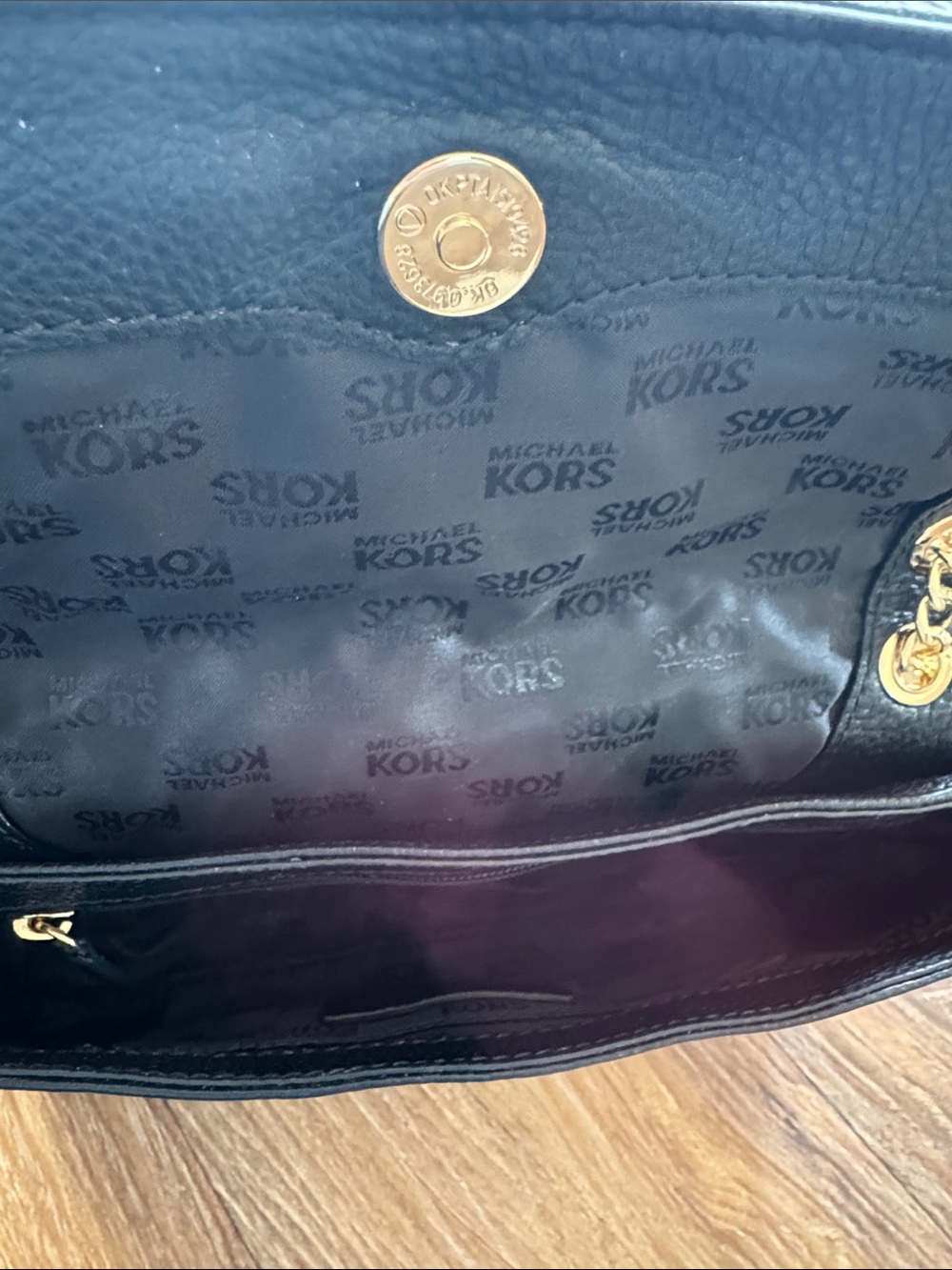 Michael Kors Black Pebbled Leather Shoulder Bag with Gold Hardware - Picture 2 of 3